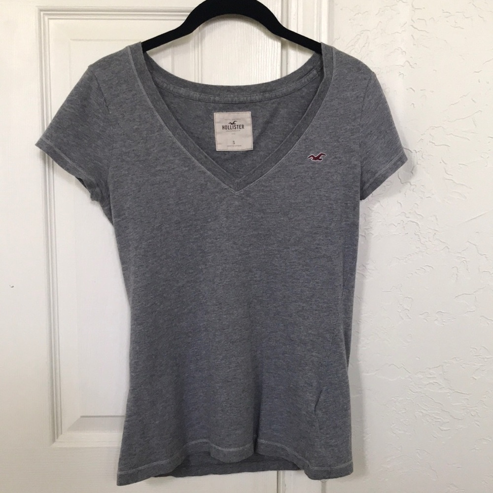 Gray Hollister V-Neck Tee Women Small